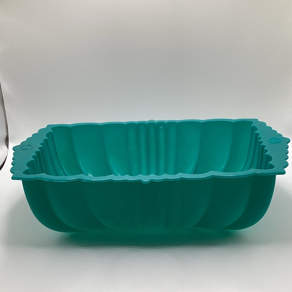 Teal Silicone Baking Mold